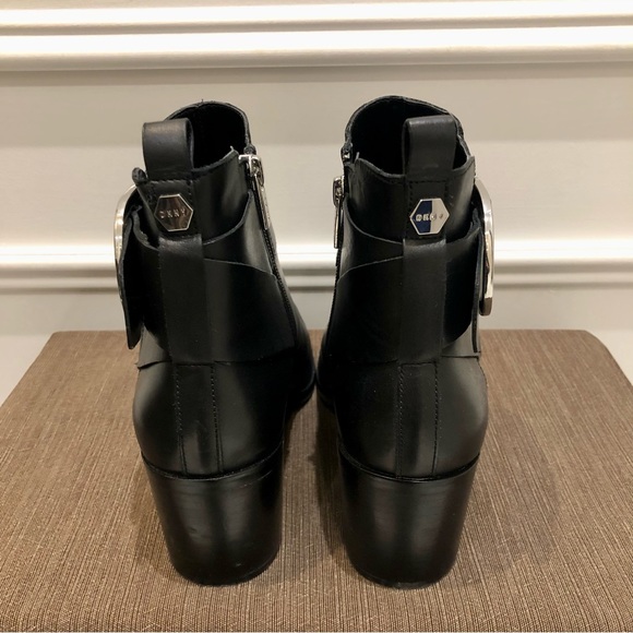 ❌SOLD❌DKNY black leather ankle boots with silver hardware. Size 7.5 Heel 2.5” - Picture 4 of 8